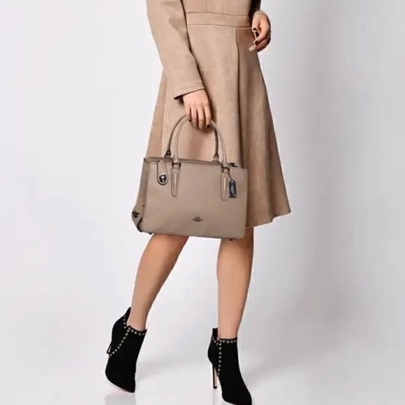 Coach Brooklyn 34 Carryall Bag💼 - Picture 7 of 16